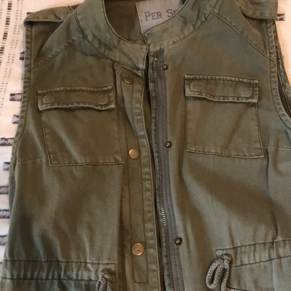 Army Vest - Picture 3 of 3